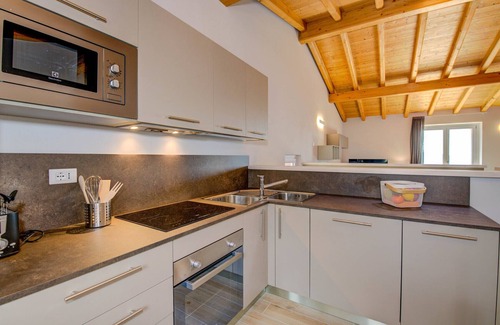 Pulciano Villa | Le Casette - Gargnà with pool and lake view