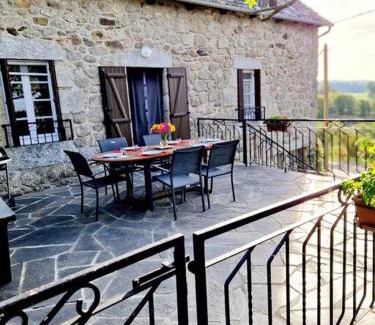 Estaing House | Le Casimir, Maison de campagne à Estaing