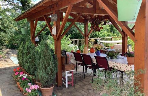 Florentin-la-Capelle Bed & Breakfast | le casino