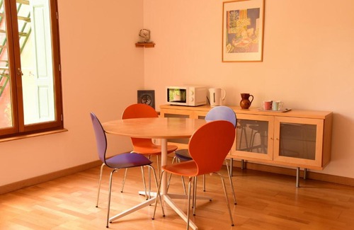 Saint-Just-Saint-Rambert Bed & Breakfast | LE CATALPA