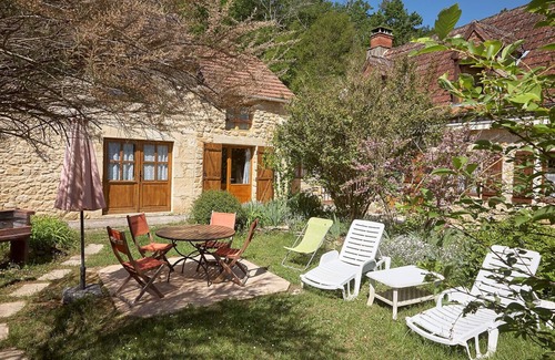Fajoles Cottage | Le Cerisier au Pech de Compassy, 3-star gite with swimming pool near Sarlat
