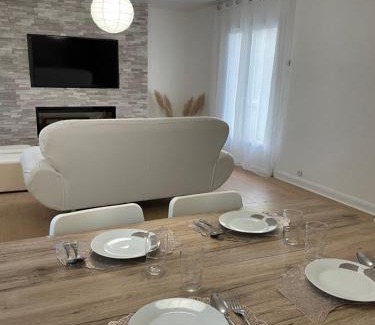 Meulers House | Le Cerisier