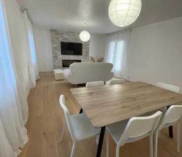Meulers House | Le Cerisier