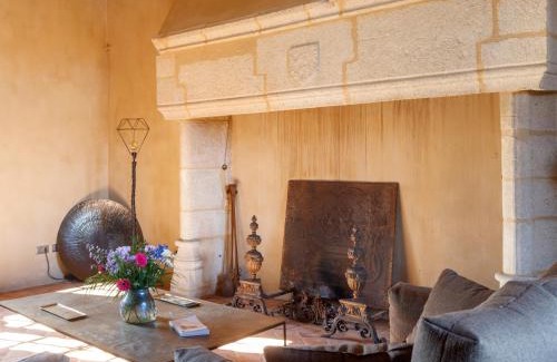 Mortemart House | Le Château des Ducs de Mortemart