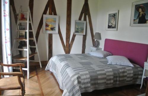 Villiers-aux-Corneilles Bed & Breakfast | Le Château de mon Père