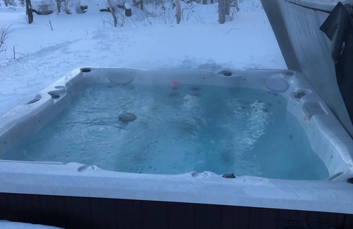 Val-D'Irene Ski Chalet | Le Chal'heureux, ski & Spa, ski In/ski out