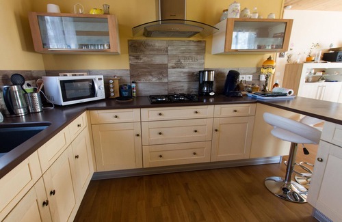 Saint-Hilaire-la-Foret House | "le chalet vendéen" small house available all year round for one or more nights
