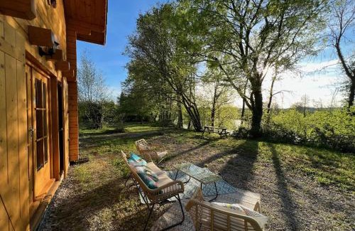 Beaujeu-Saint-Vallier-Pierrejux-et-Quitteur Ski Chalet | Le Chalet « au Fil de l’eau »