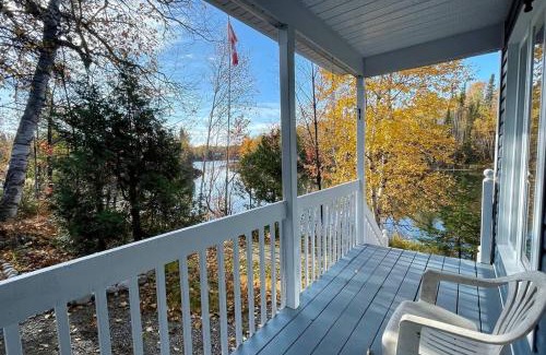 Saint-David-de-Falardeau Ski Chalet | Le Chalet Bleu, aux pieds des Monts-Valin