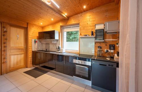 La Celle-sous-Gouzon Ski Chalet | Le Chalet des Pins avec Spa et Sauna