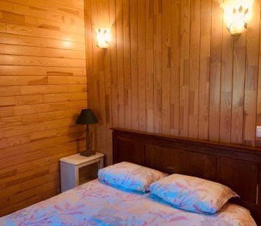 Eysus House | Le Chalet du bief (au Moulin d'Eysus)