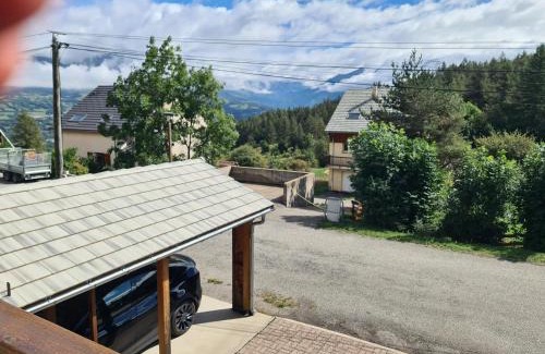 Laye Ski Chalet | Le Chalet