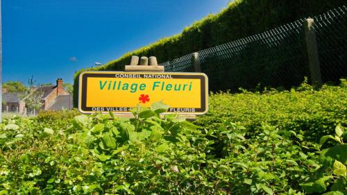 Saint-Riquier-es-Plains House | Le chalet de CLEM & SAND