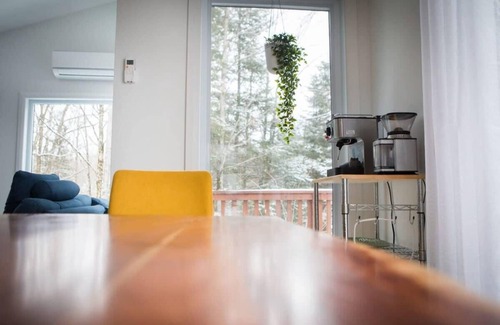 Pont-Rouge Ski Chalet | Le Chalet Victoria spa