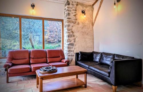 Montjoie-en-Couserans House | Le Champ des Grenouilles - gîte écologique à la ferme