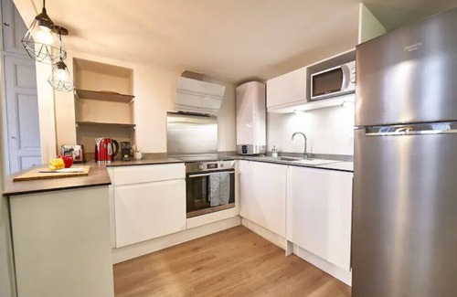Chartreux - Saint Vincent Apartment | Le Chartreux -Canut Lyonnais -Croix Rousse