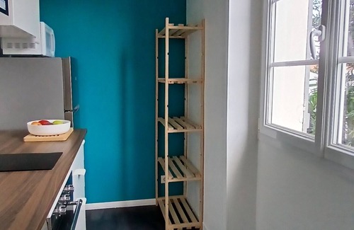 Beauvoir-sur-Mer Apartment | Le Chat Bleu apartment, adjoining owner's house shared garden