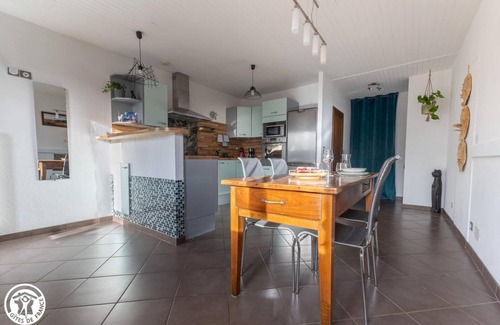 Aurieres House | Le chat l'heureux - AURIERES