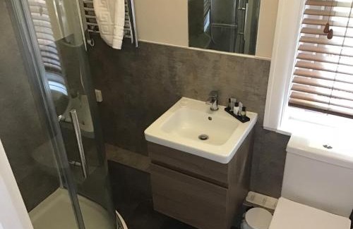 New Forest District Bed & Breakfast | Le Chateau