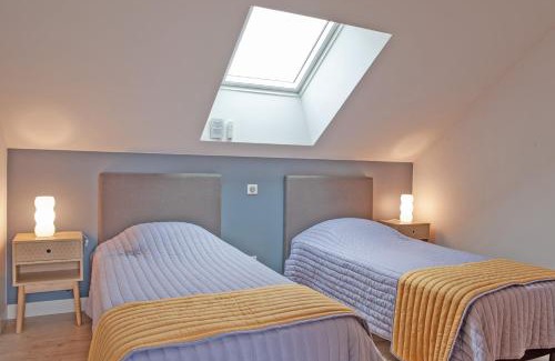 Damery House | Le Cheval Blanc - Proche Amiens grand jardin