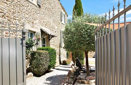 Grignan House | Le Clos de la Tuilière