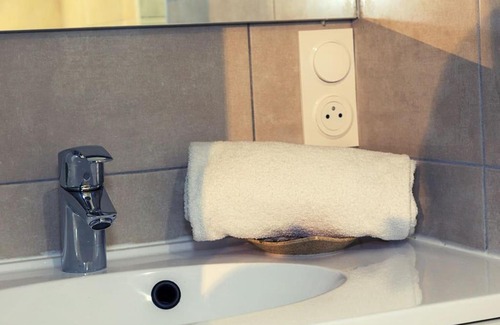 Viriat Apartment | Le clos de Tanvol 2 -parking gratuit- climatisation-terrasse