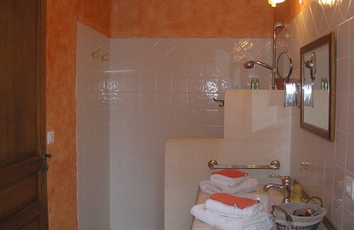 Lacoste Bed & Breakfast | Le Clos des Lavandes-Air conditionned Double CIGALE-Terrasse-Lacoste Luberon