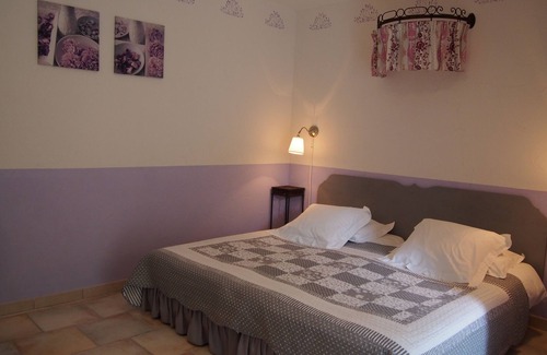 Lacoste Bed & Breakfast | Le Clos des Lavandes-Double Provence-Terrasse-Lacoste Luberon Provence