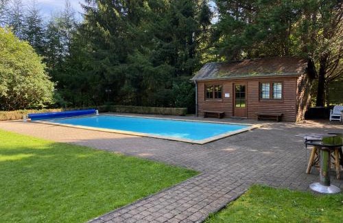 Lorcy House | Le Clos des Tilleuls - Gîte de Charme avec Piscine au Cœur de la Nature