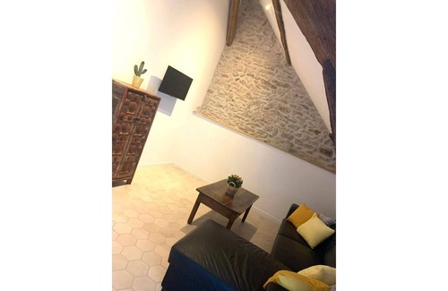 Chailly-en-Biere Apartment | Le Clos du Couvent in Chailly en Bière