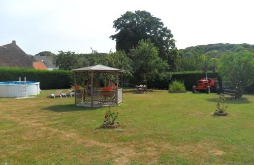 Fontaine-sous-Montdidier Apartment | Le clos des tracteurs d'antan
