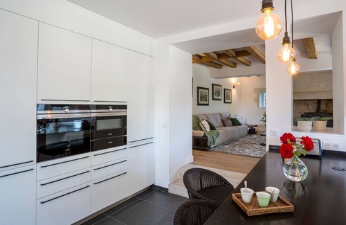 Restigne Villa | Le Clos Lumiere - Four Bedroom Villa, Sleeps 8