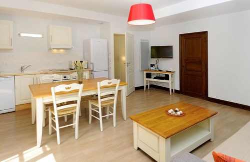 Saint-Vincent-de-Cosse Apartment | Le Clos des Rives by Interhome
