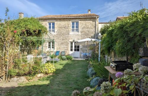 Theil-Rabier House | Le Clos Pierreslogis