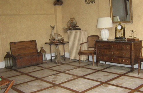 Saint-Genis-Laval Bed & Breakfast | Le clos saint Genois
