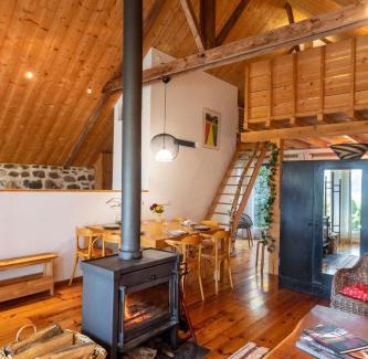 Thiezac House | Le Clou