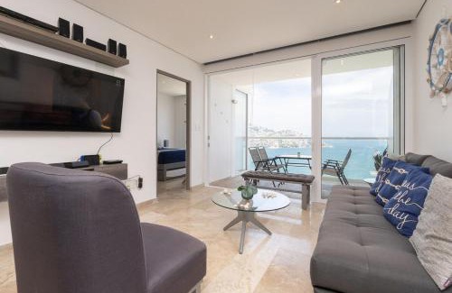 Jimenez Apartment | Le Club Beach Pool AC
