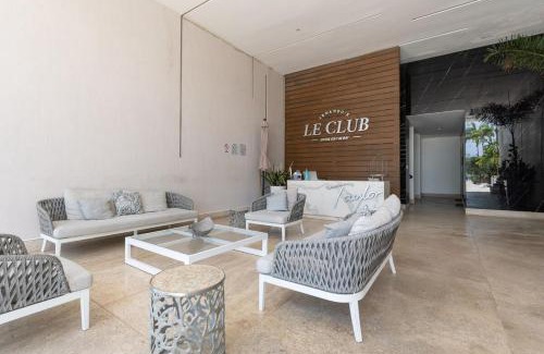 Jimenez Apartment | Le Club Beach Pool AC