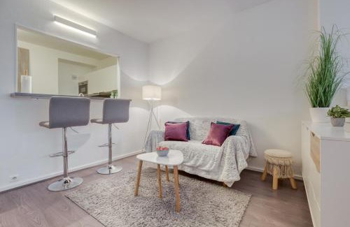 Le Chesnay Apartment | Le cocon des couples tout proche Versailles - en face de l'Hôpital Mignot