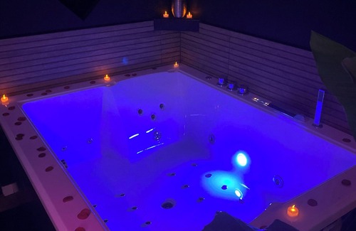 Port-sur-Saone Apartment | Le Cocon Dorénuit en Amoureuxlove Room
