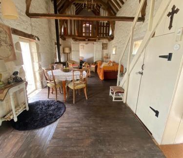 Thollet House | Le Coin Perdu 34