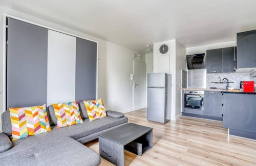 Chalifert Apartment | Le Convertible - Proche Disney - Parking Privé