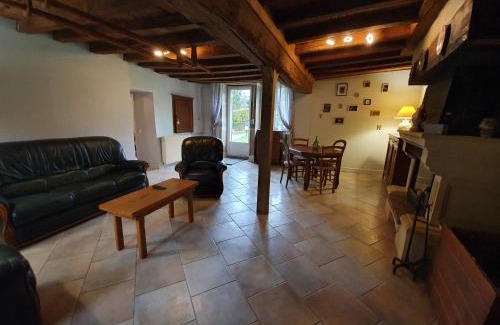 Bussieres (Yonne) House | le coq du morvan