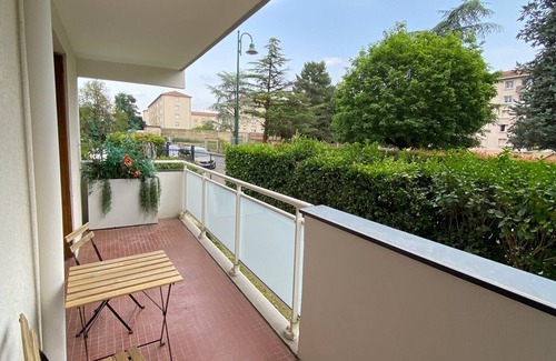 La Demi - Lune Apartment | Le Cosy Porte de Lyon