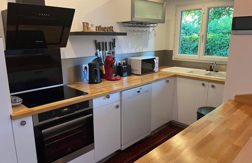 Montelimar House | Le Cosy, town house with lovely terrace
