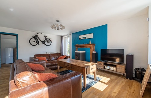 Saint-Jean-la-Poterie House | Le Cottage de Flore - Four Bedroom House, Sleeps 8