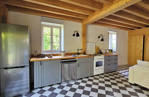 Meyrignac-l'Eglise Cottage | Le Cottage - Cabanes de Salagnac - Cottage in Corrèze for 2 to 5 people