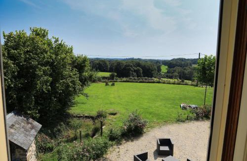 Chamberet Bed & Breakfast | Le cottage du séquoia