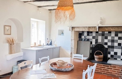 Laval House | Le Cottage - REILHAGUET
