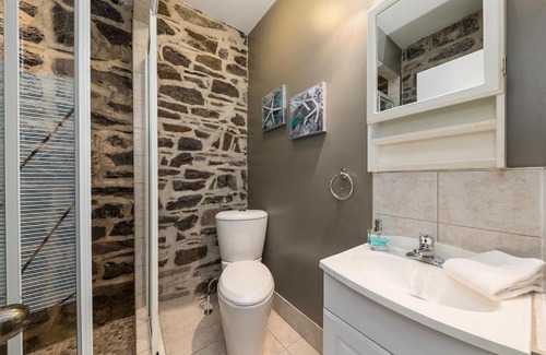 Vieux-Quebec-Cap-Blanc-colline Parlementaire Bed & Breakfast | Le Coureur Des Bois